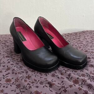 Super sick 90s platform chunky